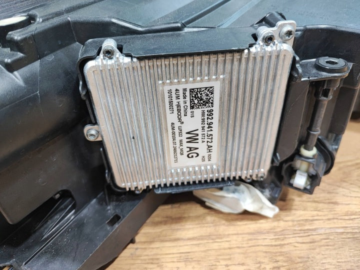 Frontscheinwerfer VW Passat 3J1941035 Links Scheinwerfer Headlight SCH3823890485zk