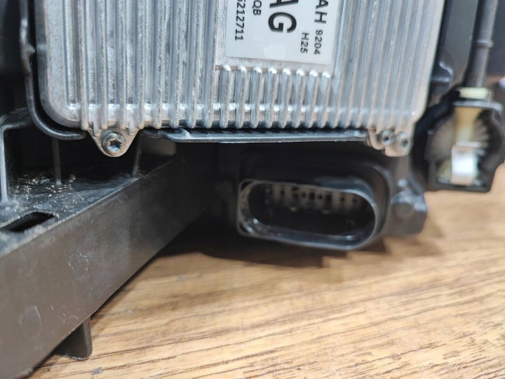Frontscheinwerfer VW Passat 3J1941035 Links Scheinwerfer Headlight SCH3823890485zk