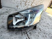 Laden Sie das Bild in den Galerie-Viewer, Frontscheinwerfer Renault Trafic III 260605173R Links Scheinwerfer Headlight SCH3833091332ed