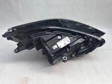 Laden Sie das Bild in den Galerie-Viewer, Frontscheinwerfer BMW X1 5A9A227-01 LED Links Scheinwerfer Headlight SCH3837181242cm