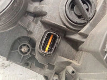 Load image into Gallery viewer, Frontscheinwerfer Opel Vivaro 260108099R 1LE011565 Rechts Scheinwerfer Headlight SCH3840296879vs
