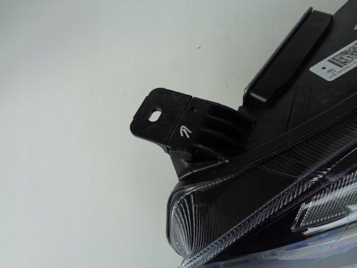 Frontscheinwerfer Ford Focus MX7B-13E015-EB Links Scheinwerfer Headlight SCH3843095880qy