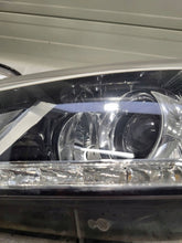 Laden Sie das Bild in den Galerie-Viewer, Frontscheinwerfer Kia Ceed 92102-A2220 Ein Satz Scheinwerfer Headlight SCH3847299178if