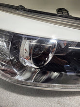 Laden Sie das Bild in den Galerie-Viewer, Frontscheinwerfer Kia Ceed 92102-A2220 Ein Satz Scheinwerfer Headlight SCH3847299178if