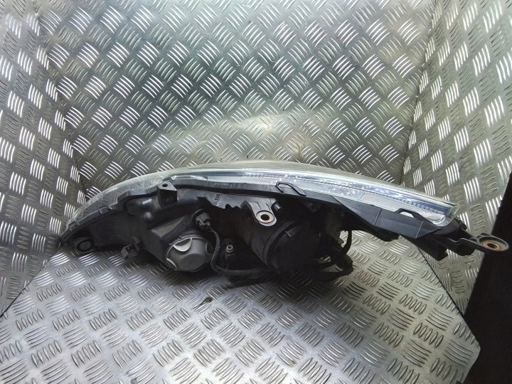 Frontscheinwerfer Toyota Verso 81130-0F161-00 Rechts Scheinwerfer Headlight SCH3855012208eg