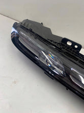 Laden Sie das Bild in den Galerie-Viewer, Frontscheinwerfer BMW 7 9879936-13 Rechts Scheinwerfer Headlight SCH3858229175ft