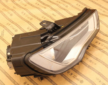 Laden Sie das Bild in den Galerie-Viewer, Frontscheinwerfer Audi A3 8V0941006 Xenon Links Scheinwerfer Headlight SCH3859168692vx
