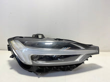 Laden Sie das Bild in den Galerie-Viewer, Frontscheinwerfer Volvo Xc60 31420418 Rechts Scheinwerfer Headlight SCH3859324254re
