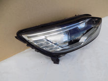 Laden Sie das Bild in den Galerie-Viewer, Frontscheinwerfer Renault Grand Scenic 260100943R Rechts Scheinwerfer Headlight SCH3864250191yq