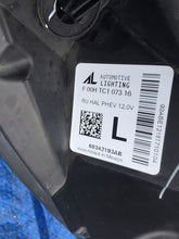 Laden Sie das Bild in den Galerie-Viewer, Frontscheinwerfer Chrysler Pacifica 68342193AB Ein Satz Scheinwerfer Headlight SCH3877088915dx