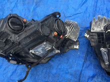 Laden Sie das Bild in den Galerie-Viewer, Frontscheinwerfer Chrysler Pacifica 68342193AB Ein Satz Scheinwerfer Headlight SCH3877088915dx