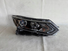 Laden Sie das Bild in den Galerie-Viewer, Frontscheinwerfer Nissan Qashqai I J11 100-19009 Rechts Scheinwerfer Headlight SCH3883568879ee