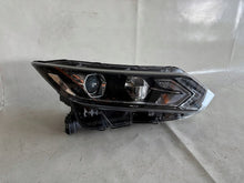 Laden Sie das Bild in den Galerie-Viewer, Frontscheinwerfer Nissan Qashqai I J11 100-19009 Rechts Scheinwerfer Headlight SCH3883568879ee