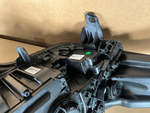 Laden Sie das Bild in den Galerie-Viewer, Frontscheinwerfer Kia I 92102DO130 Rechts Scheinwerfer Headlight SCH3886965510wm