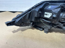 Load image into Gallery viewer, Frontscheinwerfer Nissan Qashqai I 10018013 Rechts Scheinwerfer Headlight SCH3888451231nu