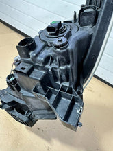 Load image into Gallery viewer, Frontscheinwerfer Nissan Qashqai I 10018013 Rechts Scheinwerfer Headlight SCH3888451231nu