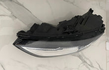Laden Sie das Bild in den Galerie-Viewer, Frontscheinwerfer Audi A4 8W0941011 LED Links Scheinwerfer Headlight SCH3889839171au
