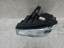 Laden Sie das Bild in den Galerie-Viewer, Frontscheinwerfer Jeep Grand Cherokee Wk2 68266665AH Links Headlight SCH3891762543lb