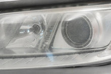 Laden Sie das Bild in den Galerie-Viewer, Frontscheinwerfer Volvo V70 III 31214347 Links Scheinwerfer Headlight SCH3893639753an