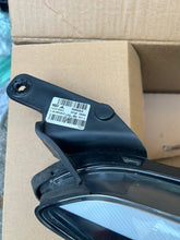 Laden Sie das Bild in den Galerie-Viewer, Frontscheinwerfer Hyundai I20 92102C8000 Rechts Scheinwerfer Headlight SCH3895041429bz