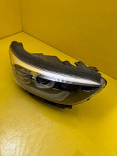 Load image into Gallery viewer, Frontscheinwerfer Kia Stonic 92102-H8 LED Rechts Scheinwerfer Headlight SCH3895756871ei