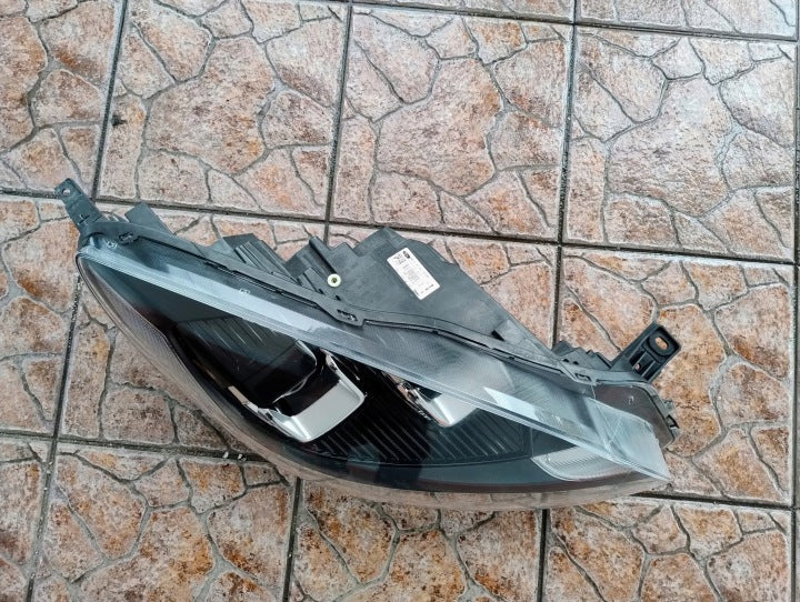 Frontscheinwerfer Ford Kuga LV4B-13E029-AG Rechts Scheinwerfer Headlight SCH3896799458nn