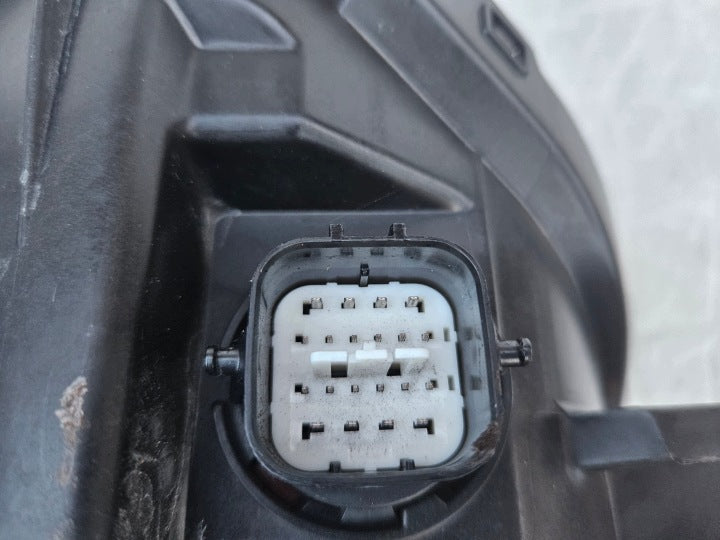 Frontscheinwerfer Hyundai Kona 92102BE100 Rechts Scheinwerfer Headlight SCH3902499994ih