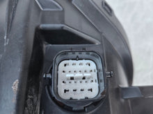 Laden Sie das Bild in den Galerie-Viewer, Frontscheinwerfer Hyundai Kona 92102BE100 Rechts Scheinwerfer Headlight SCH3902499994ih