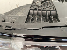 Laden Sie das Bild in den Galerie-Viewer, Frontscheinwerfer Audi A3 8Y0941011 8Y0941012 Full LED Ein Satz Headlight SCH3902574225us