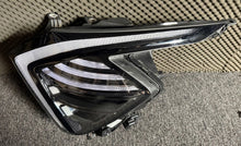Load image into Gallery viewer, Frontscheinwerfer Kia Sportage 92101R2100 Links Scheinwerfer Headlight SCH3903648895zw
