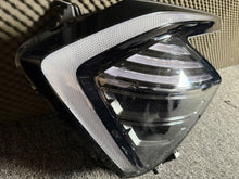 Load image into Gallery viewer, Frontscheinwerfer Kia Sportage 92101R2100 Links Scheinwerfer Headlight SCH3903648895zw
