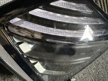 Load image into Gallery viewer, Frontscheinwerfer Kia Sportage 92101R2100 Links Scheinwerfer Headlight SCH3903648895zw