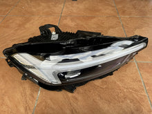 Laden Sie das Bild in den Galerie-Viewer, Frontscheinwerfer Volvo Xc60 II 3242044232420441 LED Ein Satz Headlight SCH3913472954xy