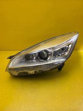Laden Sie das Bild in den Galerie-Viewer, Frontscheinwerfer Ford Kuga CV44-13D155-AG Xenon Links Scheinwerfer Headlight SCH3915194467me