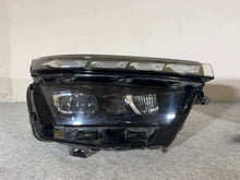 Laden Sie das Bild in den Galerie-Viewer, Frontscheinwerfer Skoda Kamiq 658941015D LED Ein Satz Scheinwerfer Headlight SCH3916011758gd