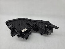 Laden Sie das Bild in den Galerie-Viewer, Frontscheinwerfer Ssangyong W SPP15597 ZMM92-102000 Full LED Rechts Headlight SCH3920257527gr