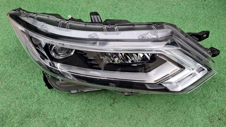 Frontscheinwerfer Nissan Qashqai I 100-19011 LED Rechts Scheinwerfer Headlight SCH3921404926oc