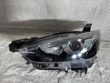 Laden Sie das Bild in den Galerie-Viewer, Frontscheinwerfer Mazda Cx3 D10E-51040 Links Scheinwerfer Headlight SCH3928645049df