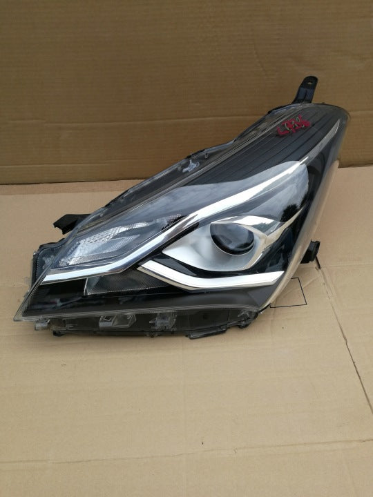 Frontscheinwerfer Toyota Yaris 0D-197 Links Scheinwerfer Headlight SCH3930676347pu