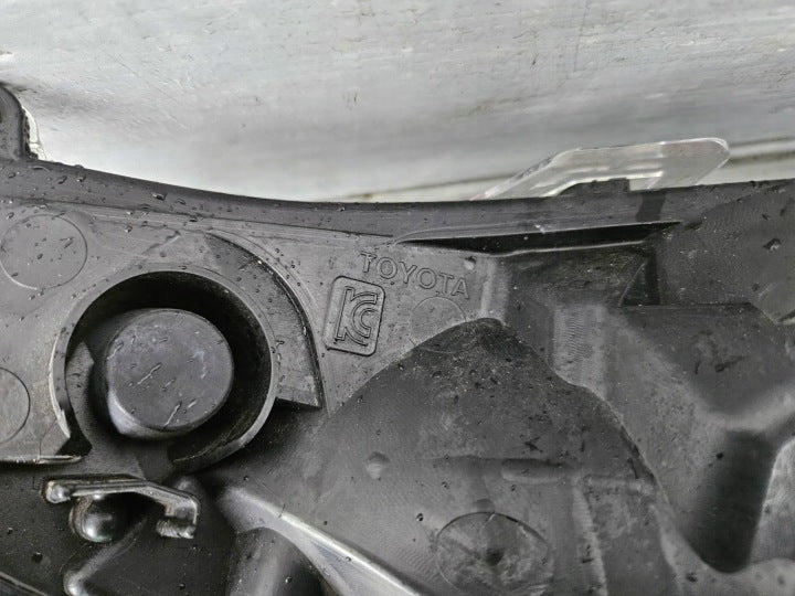 Frontscheinwerfer Toyota Rav 4 T0Y0TA Rechts Scheinwerfer Headlight SCH3931846166ft