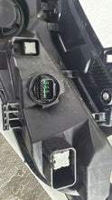 Laden Sie das Bild in den Galerie-Viewer, Frontscheinwerfer Hyundai Tucson 92208-N7400 Rechts Scheinwerfer Headlight SCH3933043417lz