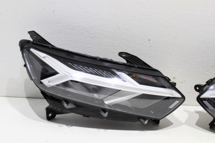 Frontscheinwerfer Dacia Sandero III 260107920R Ein Satz Scheinwerfer Headlight SCH3935176593fz