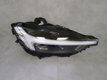Laden Sie das Bild in den Galerie-Viewer, Frontscheinwerfer Volvo Xc60 32404706 LED Rechts Scheinwerfer Headlight SCH3937828046pl