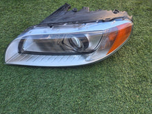 Load image into Gallery viewer, Frontscheinwerfer Volvo V70 S80 30796133 Xenon Links Scheinwerfer Headlight SCH3938697932fc