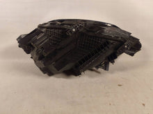 Laden Sie das Bild in den Galerie-Viewer, Frontscheinwerfer Polestar 2 P32338903 Rechts Scheinwerfer Headlight SCH3945743807fa
