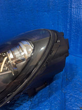 Laden Sie das Bild in den Galerie-Viewer, Frontscheinwerfer Porsche Cayenne 7P5941031BB 5DC00906041AB7P5941607 Links SCH3949648953ss