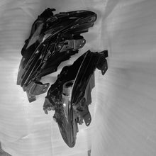 Load image into Gallery viewer, Frontscheinwerfer Mazda 3 BCJH-51030 BCJH-51040 Ein Satz Scheinwerfer Headlight SCH3952897023zc