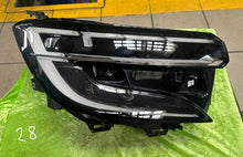 Laden Sie das Bild in den Galerie-Viewer, Frontscheinwerfer Renault 260104410R LED Rechts Scheinwerfer Headlight SCH3960263139fj