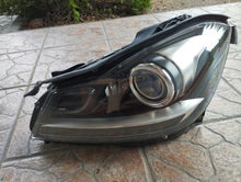 Laden Sie das Bild in den Galerie-Viewer, Frontscheinwerfer Mercedes-Benz W204 A2048204339 Xenon Links Headlight SCH3960361142fy
