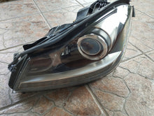 Laden Sie das Bild in den Galerie-Viewer, Frontscheinwerfer Mercedes-Benz W204 A2048204339 Xenon Links Headlight SCH3960361142fy